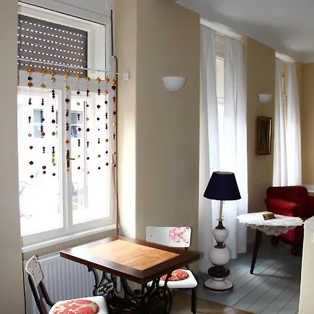 公寓 奥斯达特豪斯城市公寓酒店