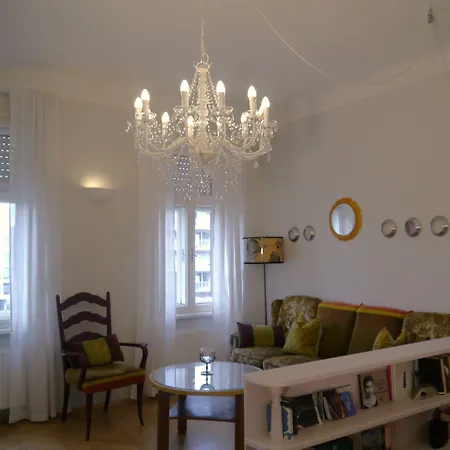 奥斯达特豪斯城市公寓酒店 * 格拉茨